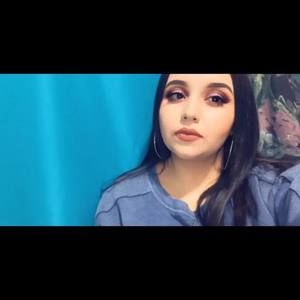 Meet your Posher, Leslie